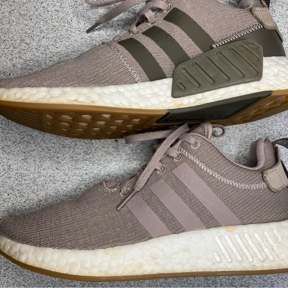 Adidas NMD R1 - Picture 2 of 8